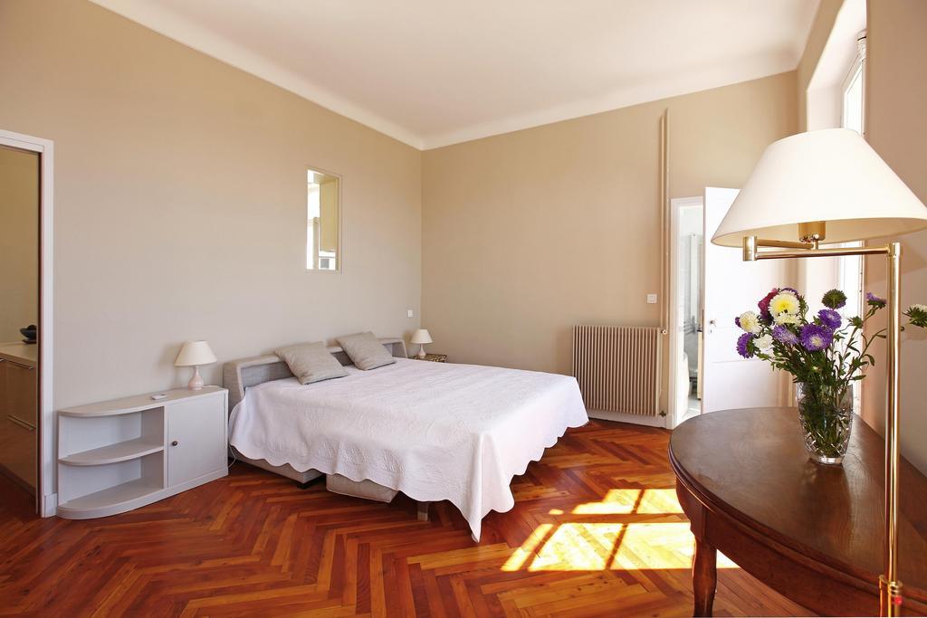 Palmeraie - Magnifique Appartement D'Epoque Avec Vue Mer 4 Personnes Avec Terrasse Le Port Nice Kamer foto